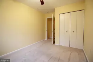 10148 Reprise Dr, Rockville, MD 20850 - Photo 27