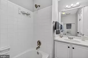 311 Lynn Manor Dr, Rockville, MD 20850 - Photo 17