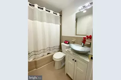 1900 Lyttonsville Road #114, Silver Spring, MD 20910 - Photo 19
