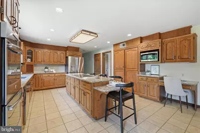 10025 Blue Banner Drive, Germantown, MD 20876 - Photo 11