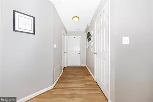 12012 Amber Ridge Cir, Germantown, MD 20876 - Photo 3