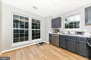12012 Amber Ridge Cir, Germantown, MD 20876 - Photo 11