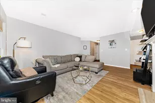 12012 Amber Ridge Cir, Germantown, MD 20876 - Photo 5