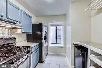 896 Windbrooke Drive #896, Gaithersburg, MD 20879 - Photo 13