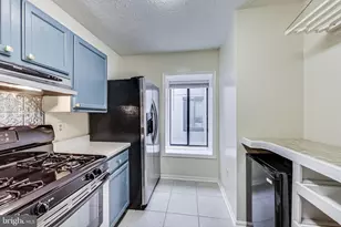896 Windbrooke Dr, Gaithersburg, MD 20879 - Photo 13