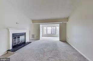 896 Windbrooke Dr, Gaithersburg, MD 20879 - Photo 9
