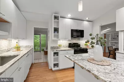 8108 Hamilton Spring Road, Bethesda, MD 20817 - Photo 9