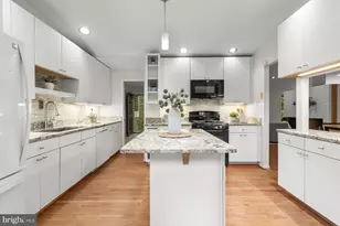 8108 Hamilton Spring Rd, Bethesda, MD 20817 - Photo 15