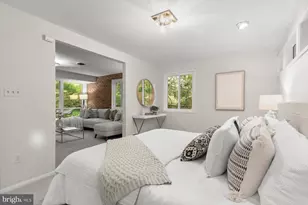 8108 Hamilton Spring Rd, Bethesda, MD 20817 - Photo 27