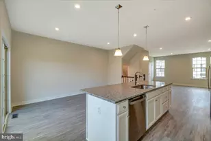 9583 Tall Oaks Rd, Montgomery Village, MD 20886 - Photo 17