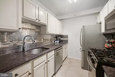 7111 Woodmont Avenue #709, Bethesda, MD 20815 - Photo 7