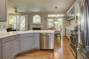 11906 Castlegate Ct, Rockville, MD 20852 - Photo 3