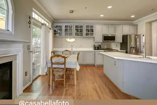 11906 Castlegate Ct, Rockville, MD 20852 - Photo 5