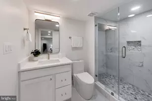 6410 Winnepeg Rd, Bethesda, MD 20817 - Photo 37