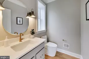 6410 Winnepeg Rd, Bethesda, MD 20817 - Photo 17