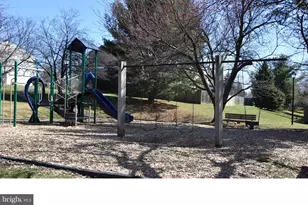7708 Fawn Ct, Rockville, MD 20855 - Photo 19