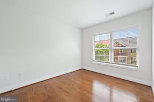 8377 Broderick Cir, Gaithersburg, MD 20877 - Photo 21