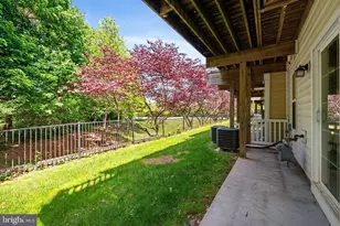 8377 Broderick Cir, Gaithersburg, MD 20877 - Photo 33