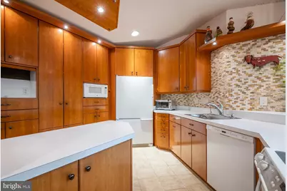 8313 Still Spring Court, Bethesda, MD 20817 - Photo 11