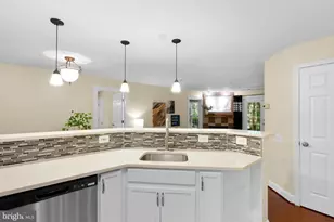 18811 Sparkling Water Dr, Germantown, MD 20874 - Photo 3