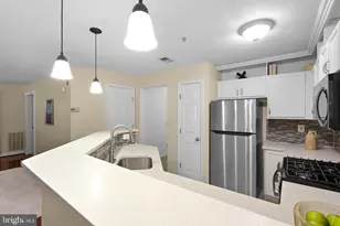 18811 Sparkling Water Dr, Germantown, MD 20874 - Photo 5