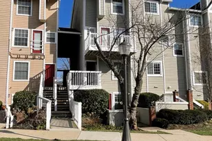 5804 Inman Park Cir, Rockville, MD 20852 - Photo 3