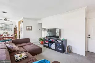 921 Prospect St, Takoma Park, MD 20912 - Photo 5