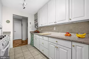 4 Monroe St, Rockville, MD 20850 - Photo 9