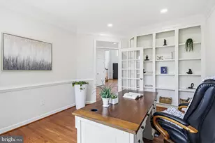 16502 Harbour Town Dr, Ashton, MD 20861 - Photo 15