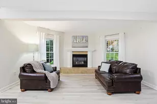 16502 Harbour Town Dr, Ashton, MD 20861 - Photo 37