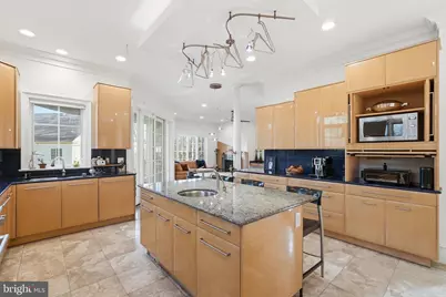 8537 Rapley Preserve Circle, Potomac, MD 20854 - Photo 11