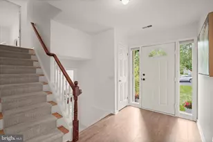 12912 Stallion Ct, Potomac, MD 20854 - Photo 3