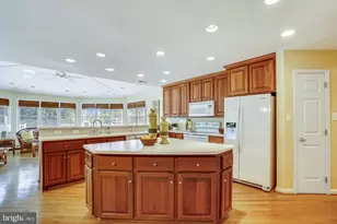 24109 Doreen Dr, Gaithersburg, MD 20882 - Photo 7