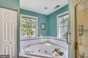 24109 Doreen Dr, Gaithersburg, MD 20882 - Photo 11