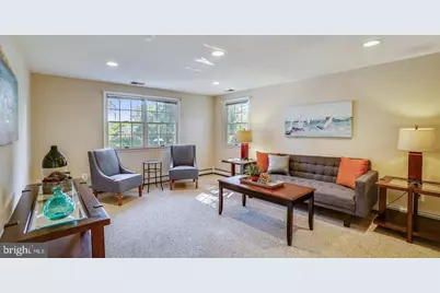 24109 Doreen Dr, Gaithersburg, MD 20882 - Photo 9