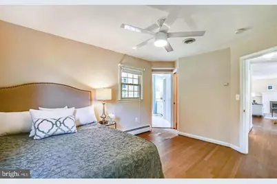 24109 Doreen Dr, Gaithersburg, MD 20882 - Photo 9