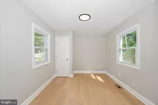 10607 Lilac Pl, Silver Spring, MD 20903 - Photo 9
