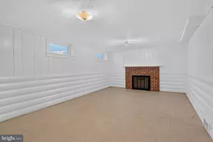 8112 Rayburn Rd, Bethesda, MD 20817 - Photo 37