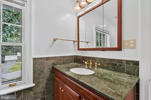 8112 Rayburn Rd, Bethesda, MD 20817 - Photo 29