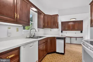 8112 Rayburn Rd, Bethesda, MD 20817 - Photo 19