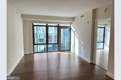 7171 Woodmont Avenue #606, Bethesda, MD 20815 - Photo 3