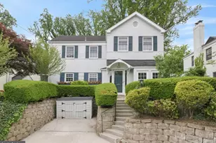 5714 Huntington Pkwy, Bethesda, MD 20814 - Photo 1