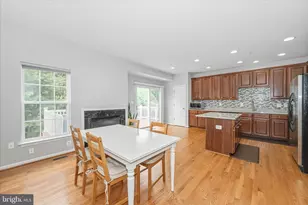 21 Inkberry Cir, Gaithersburg, MD 20877 - Photo 11