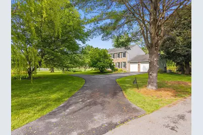 21917 Foxlair Road, Gaithersburg, MD 20882 - Photo 3
