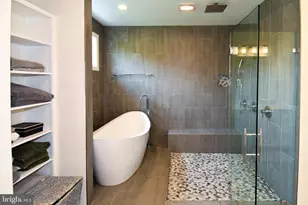 5802 Wilmett, Bethesda, MD 20817 - Photo 51