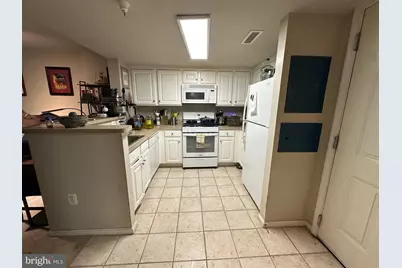 11710 Old Georgetown Road #225, North Bethesda, MD 20852 - Photo 9