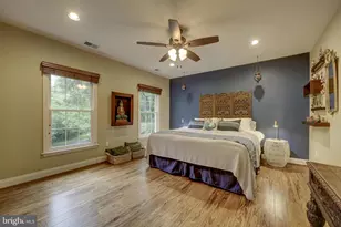 13101 Ridge Dr, Rockville, MD 20850 - Photo 31