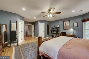 13101 Ridge Dr, Rockville, MD 20850 - Photo 29