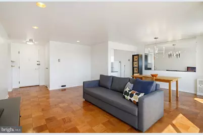 10201 Grosvenor Place #712, Rockville, MD 20852 - Photo 11