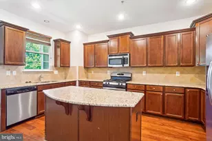 23204 Scholl Manor Way, Clarksburg, MD 20871 - Photo 3